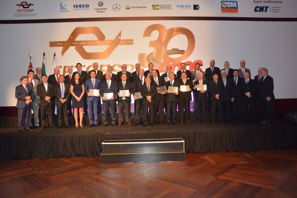 SINDETRAP participa de evento de 30 anos da FETCESP e posse da diretoria